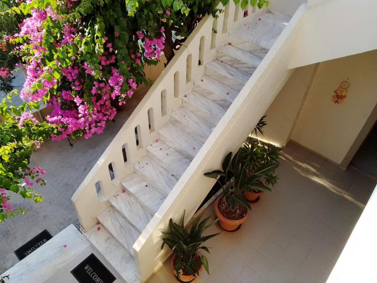 Irini Apartments Platanias  Ngoại thất bức ảnh