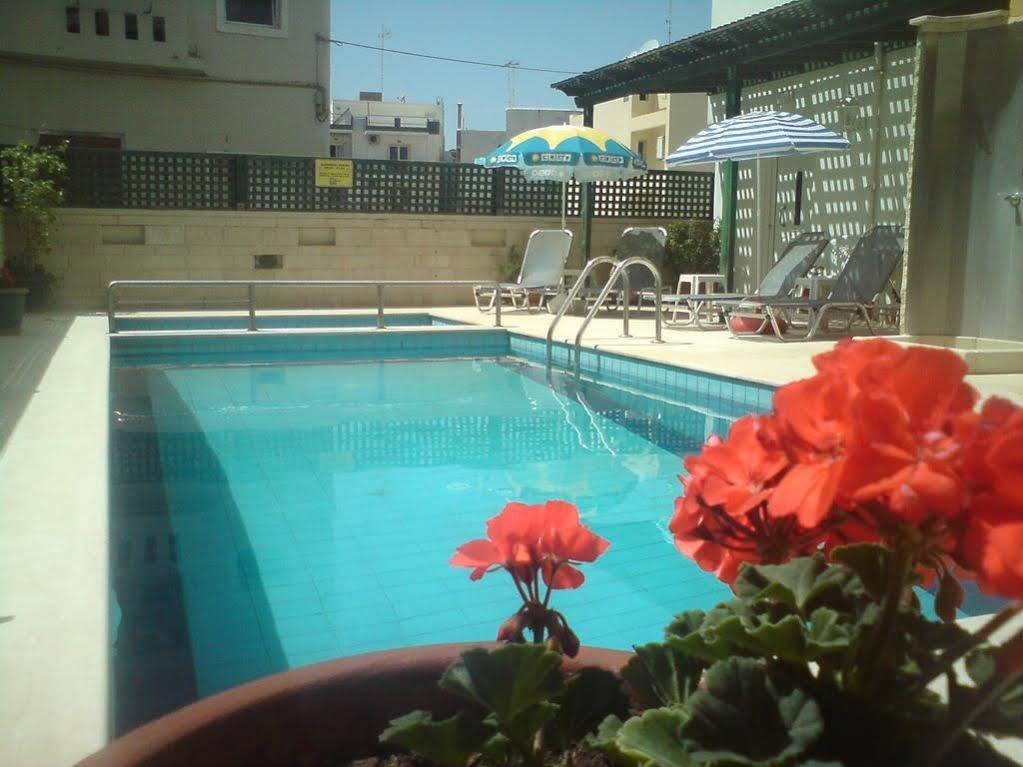 Irini Apartments Platanias  Ngoại thất bức ảnh
